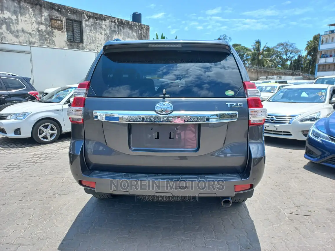 Toyota Land Cruiser Prado 2015 Matt Gray