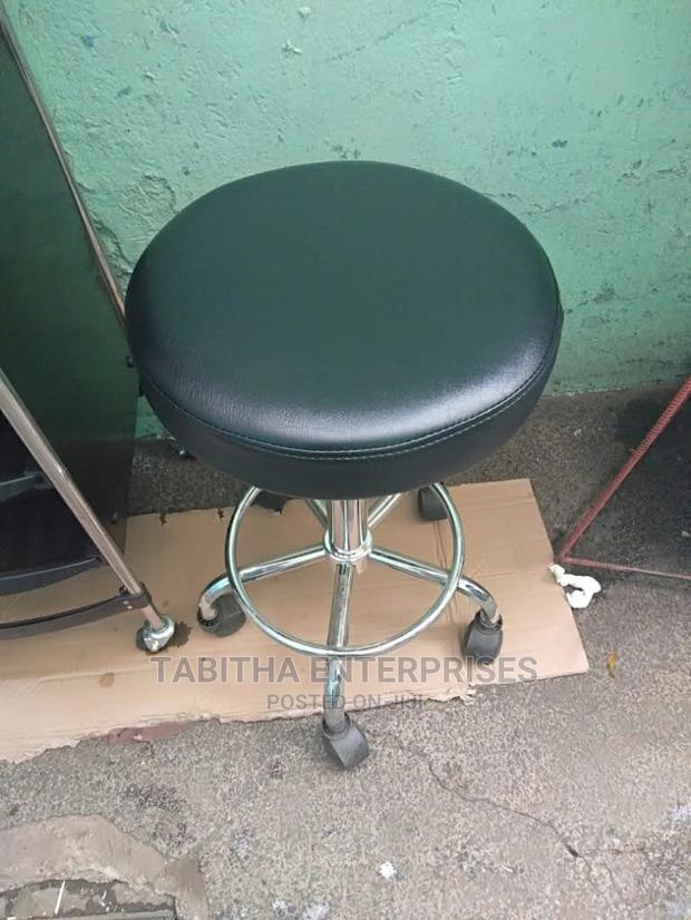 Manicure Chair - main view