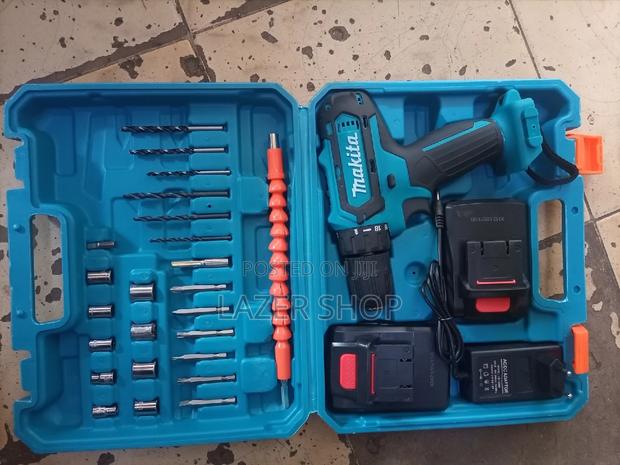 Rechargeable Makita Cordless Drill - thumbnail 2