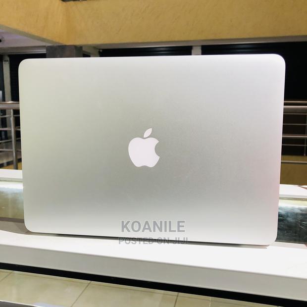 Laptop Apple MacBook 2015 8GB Intel Core I5 SSD 256GB