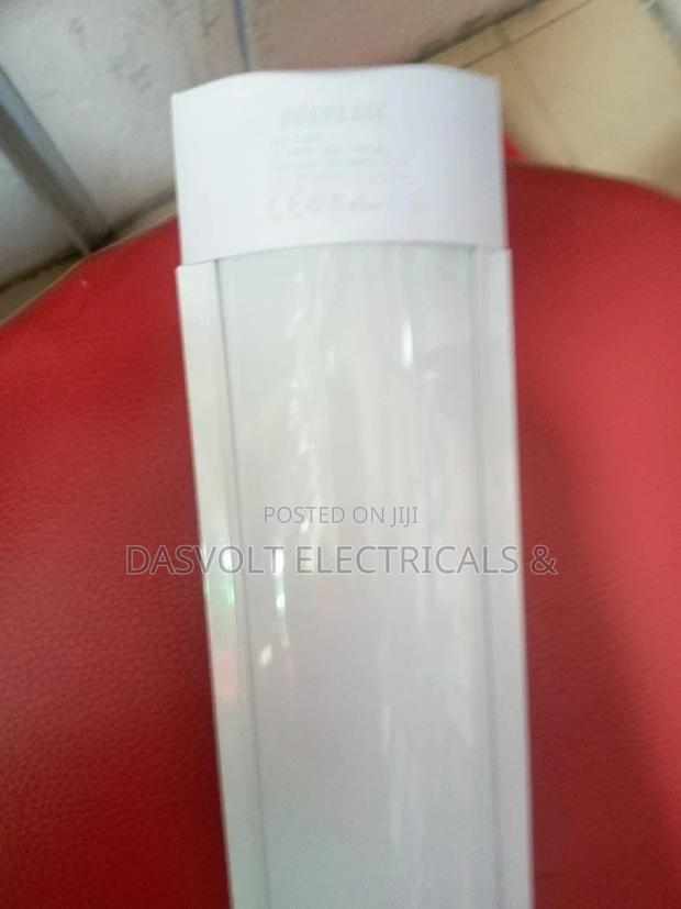 2ft Dustproof Tube 18watts - thumbnail 2