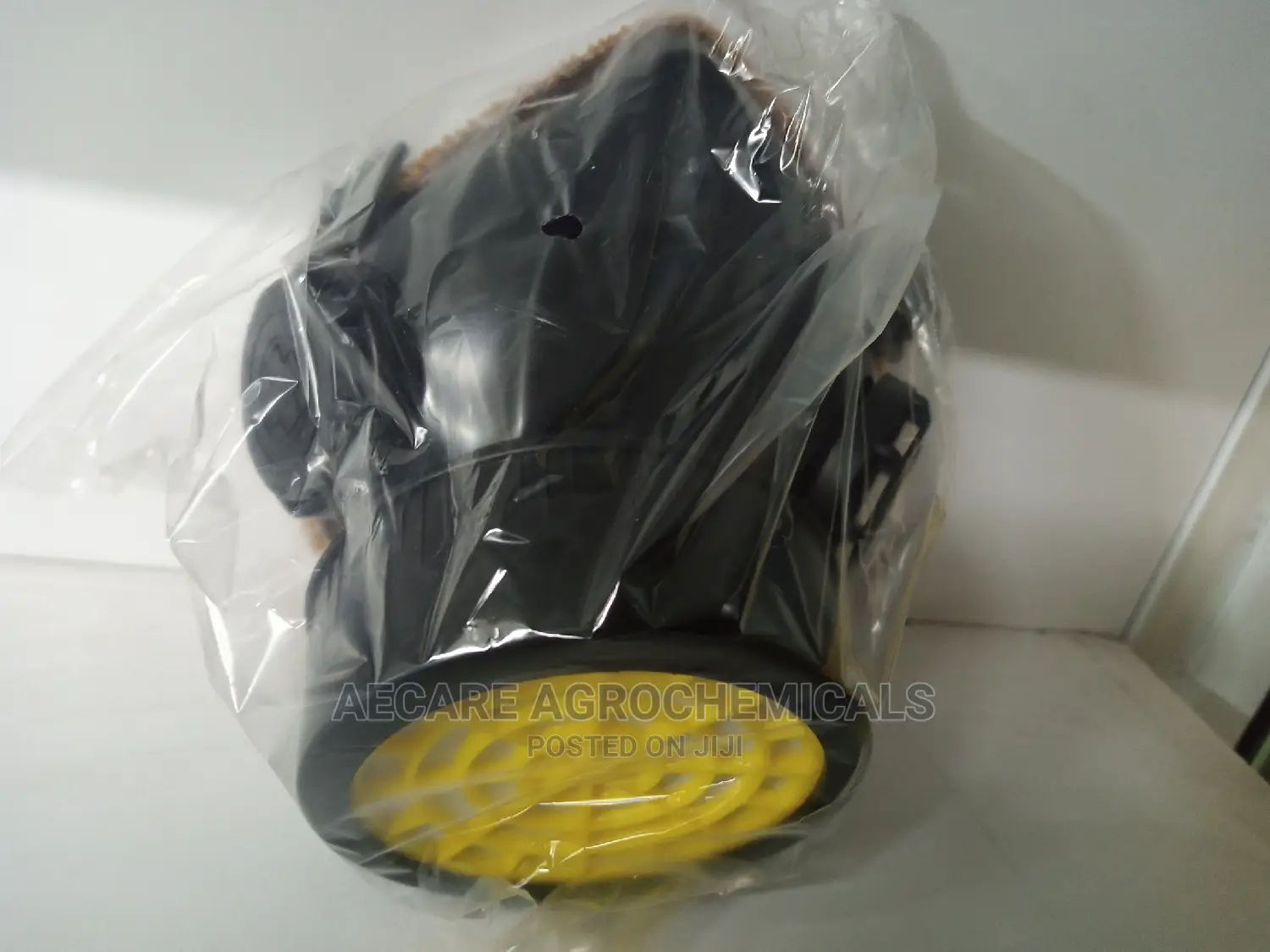 NP 305 Chemical Gas Mask Respirator