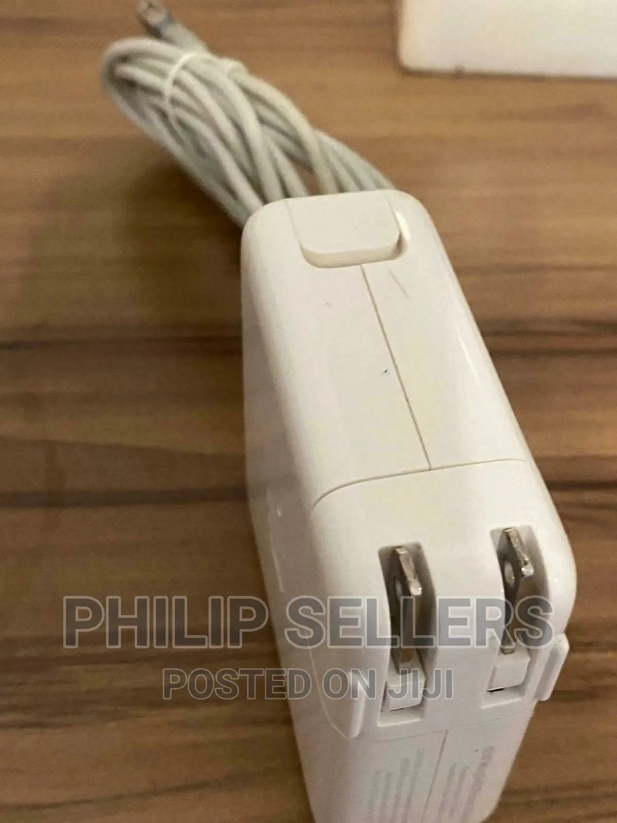100% OEM 60W Magsafe1 Adapter