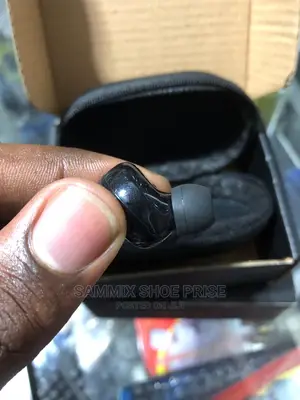 Focus Wireless Earbuds