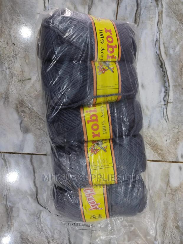 5 Grey Chunky Knitting Yarns - main view