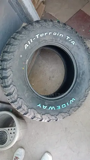 Wideway 285/70r17 A/T.