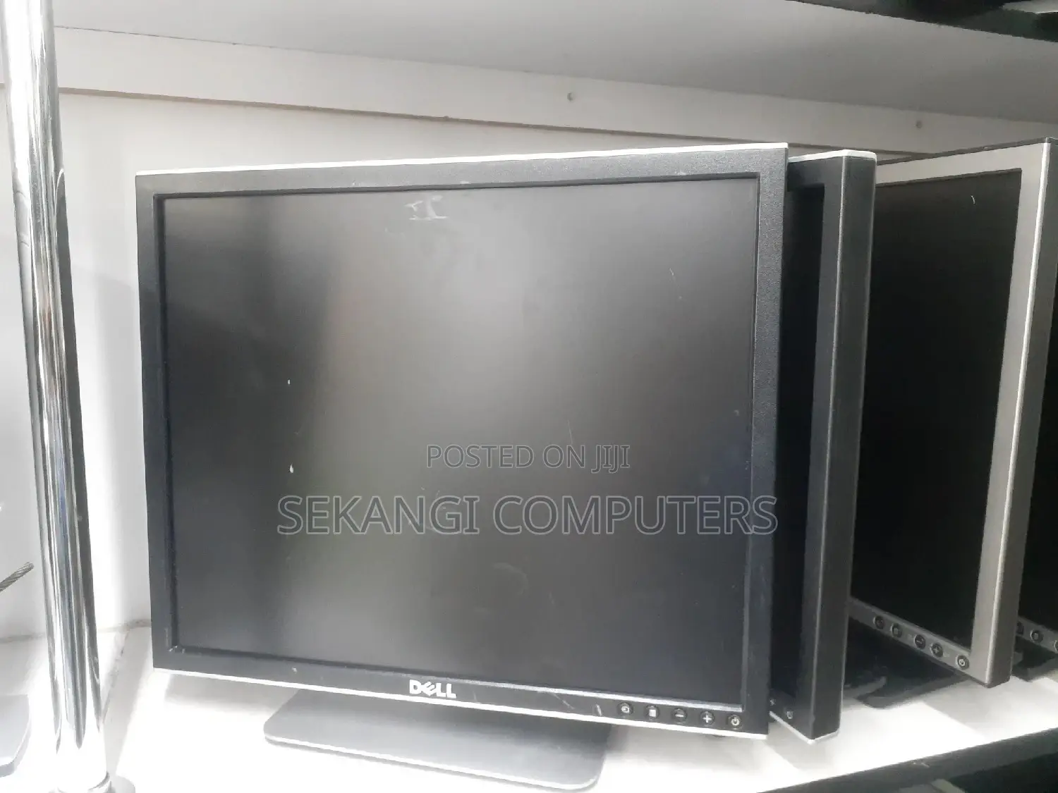 19" Dell TFT Sq