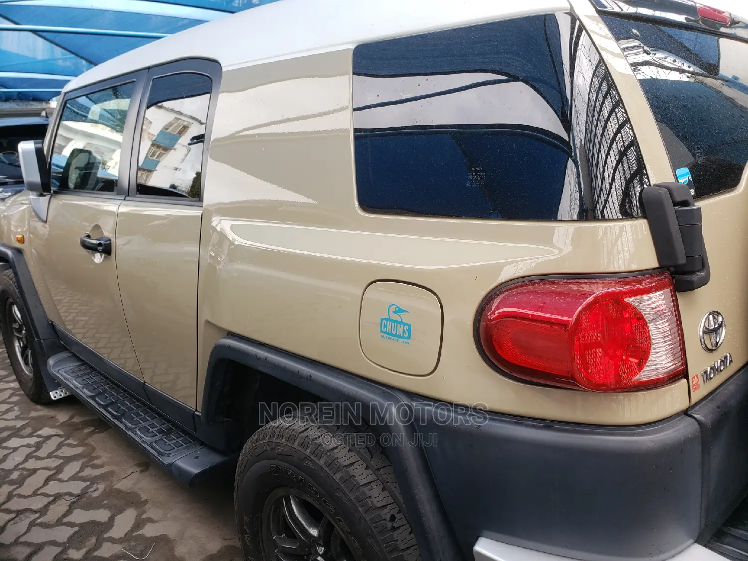 Toyota FJ Cruiser 2014 Gold