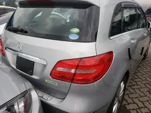 Mercedes-Benz B-Class 2014 Ivory