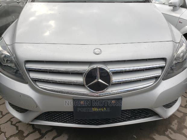 Mercedes-Benz B-Class 2014 Ivory - thumbnail 3