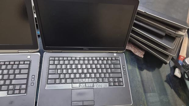Laptop Dell Latitude 15 E5540 4GB Intel Core I5 HDD 500GB