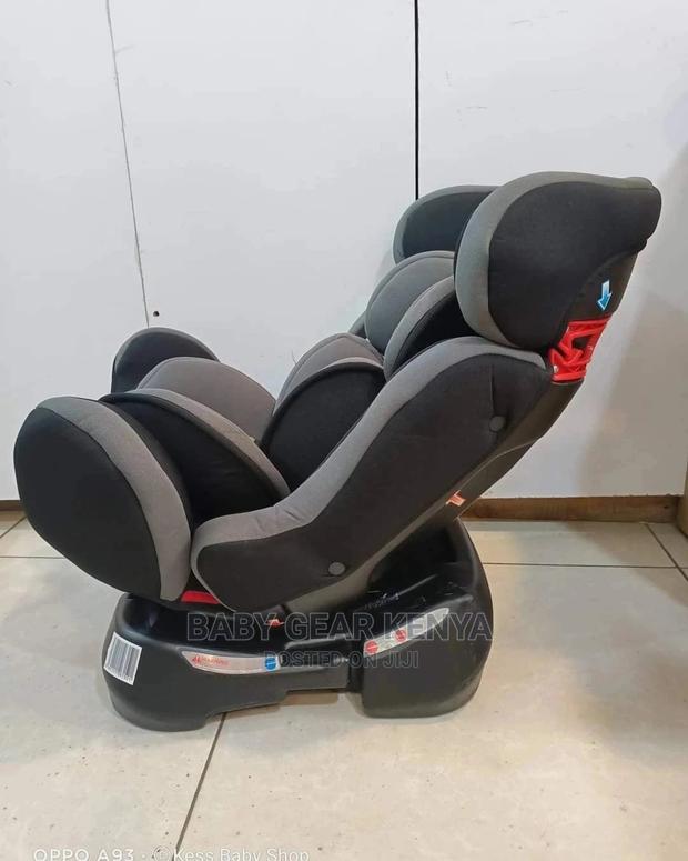Baby Car Seat - thumbnail 3