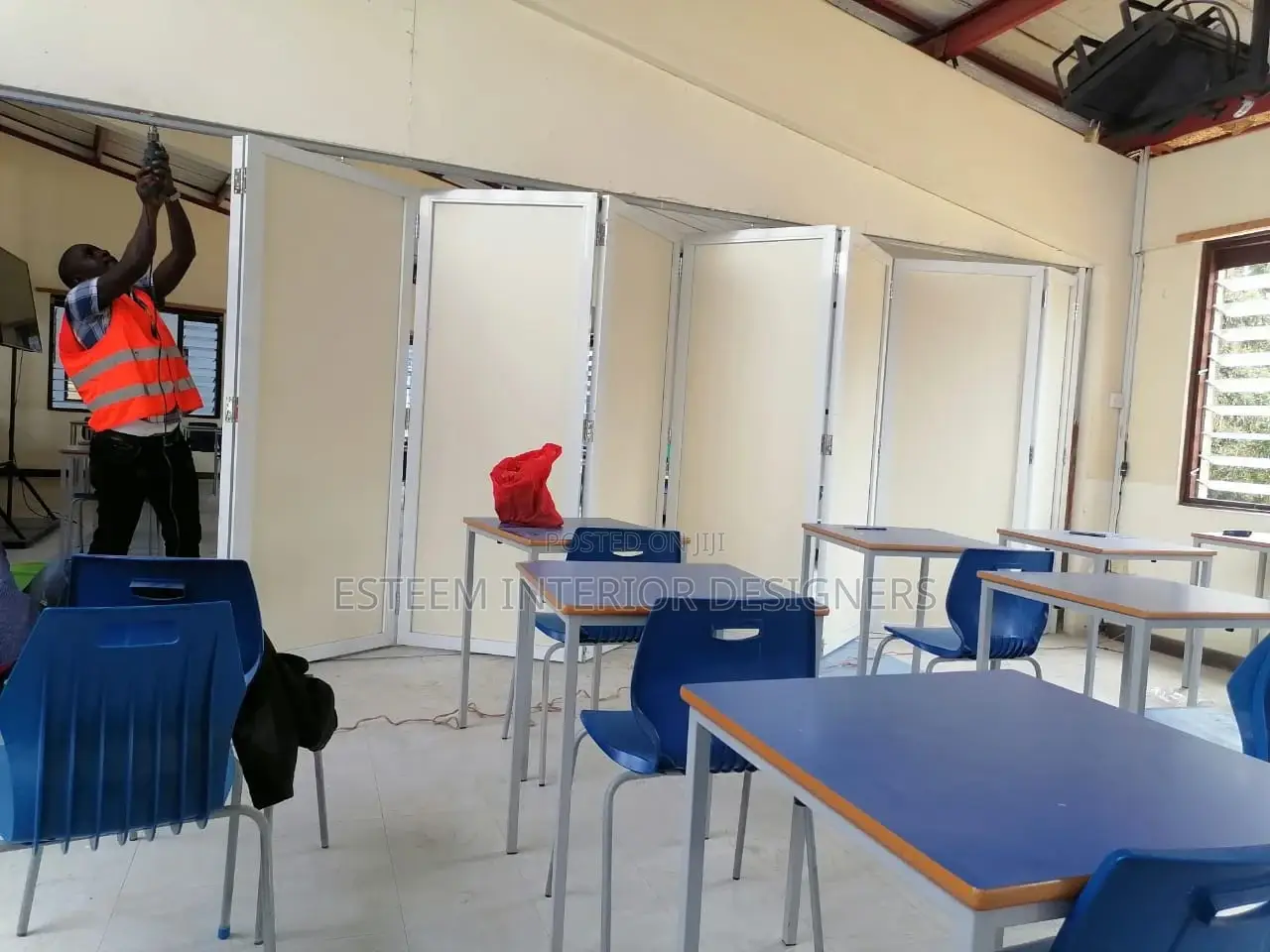 Alumininium Foldable Doors Partitions
