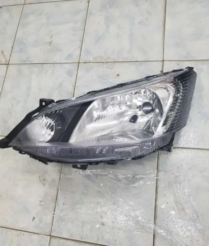 Headlamp NV200
