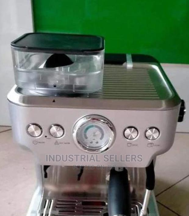 A Functional Coffee Machine - main view