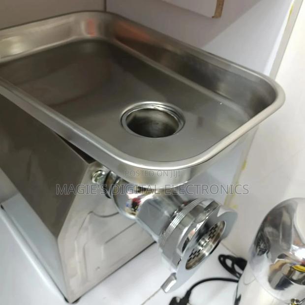 Modest Complete Meat Mincer M22