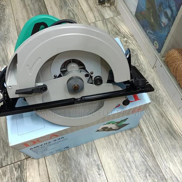 Crucial Dca Circular Saw 7inch