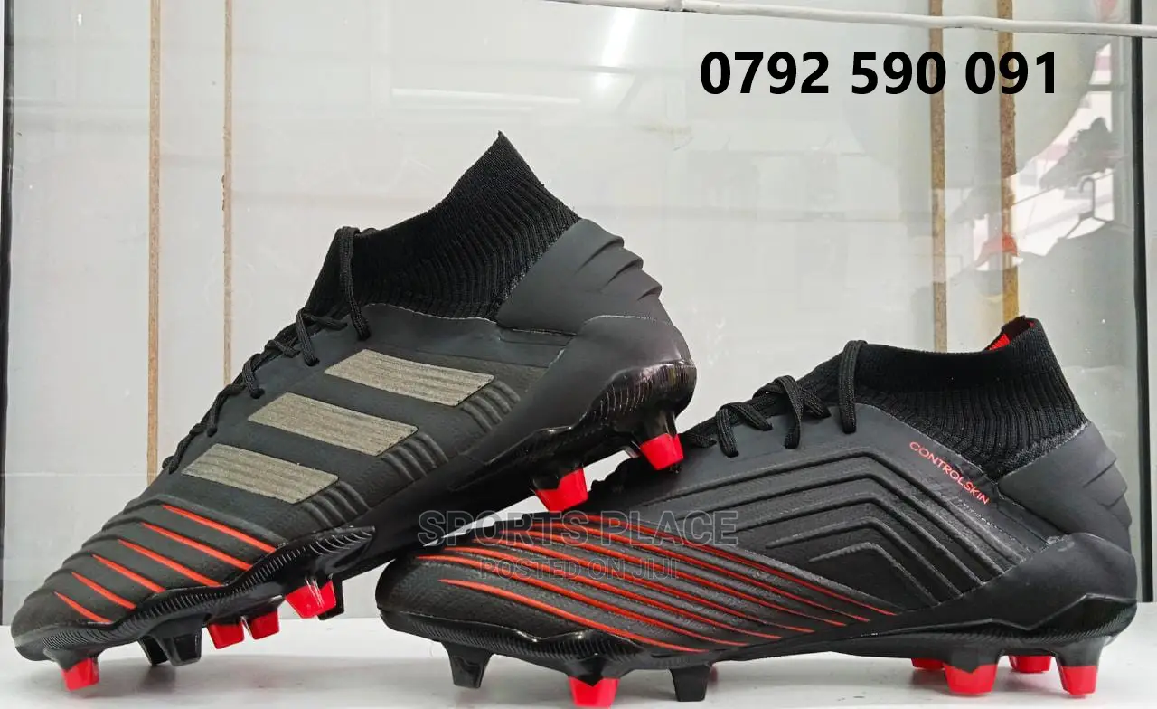 Black Predator Football Boots