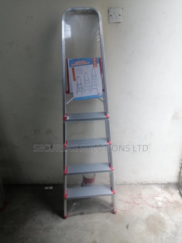 6 Step Household Aluminium Ladder - thumbnail 2