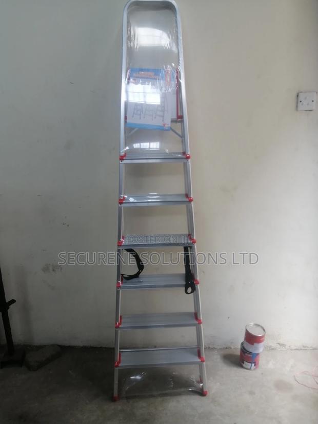 7 Step Aluminium House Hold Ladder - thumbnail 2