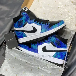 Medium Tie Dye
