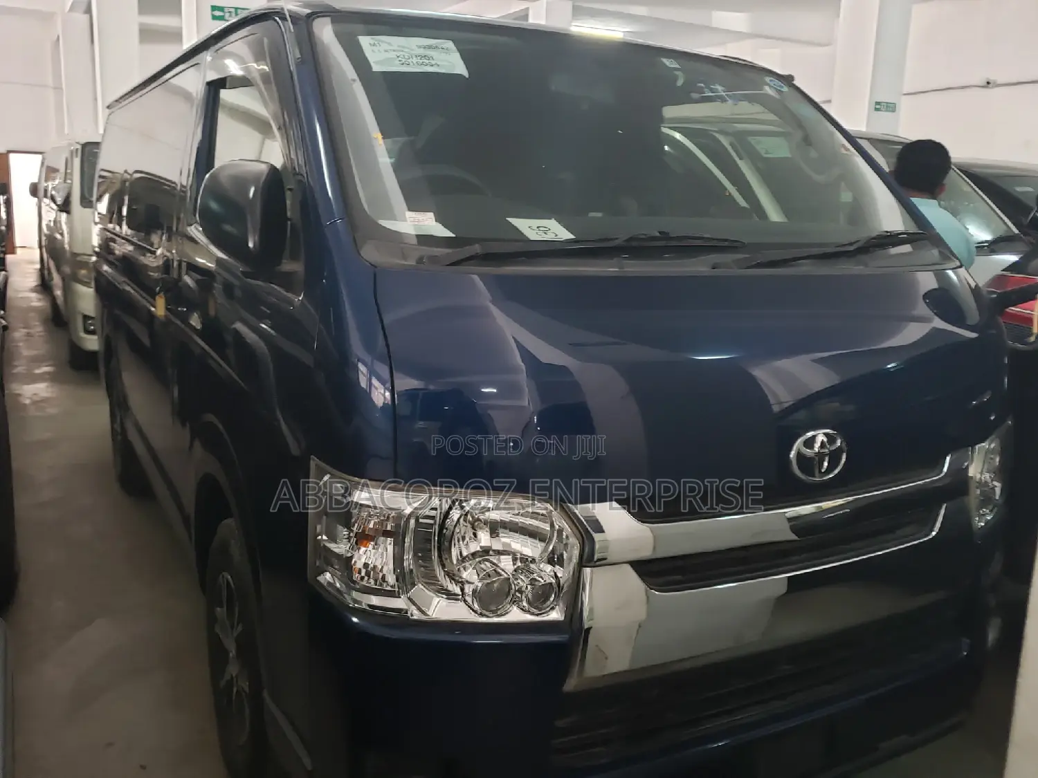 Hiace 7L Manual DIESEL 2015 Model