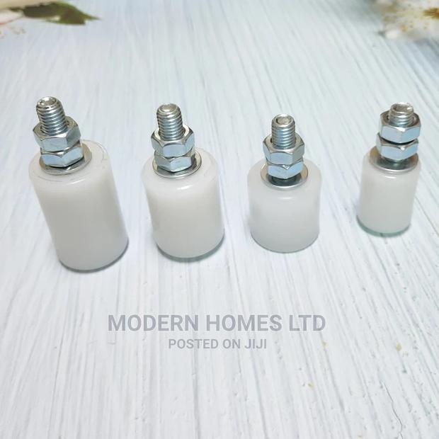 White Nylon Wheels With Bolt Sliding Gate Door Roller Sets - main view