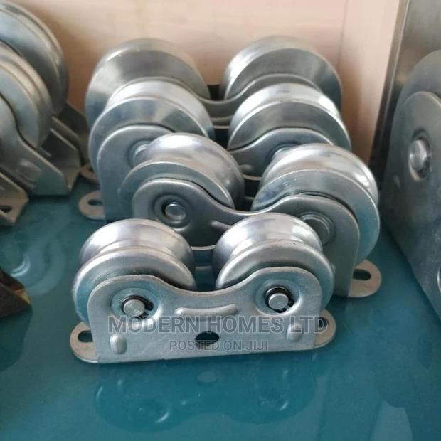 Quality Double Wheels for Super Heavy Sliding Gates - main view