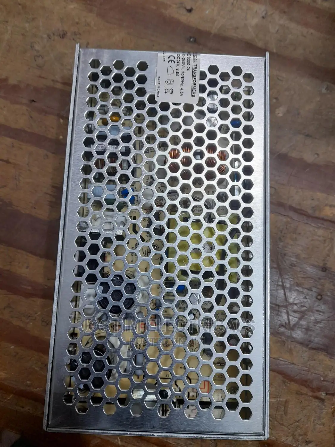 24v Dc 8.6A Power Supply