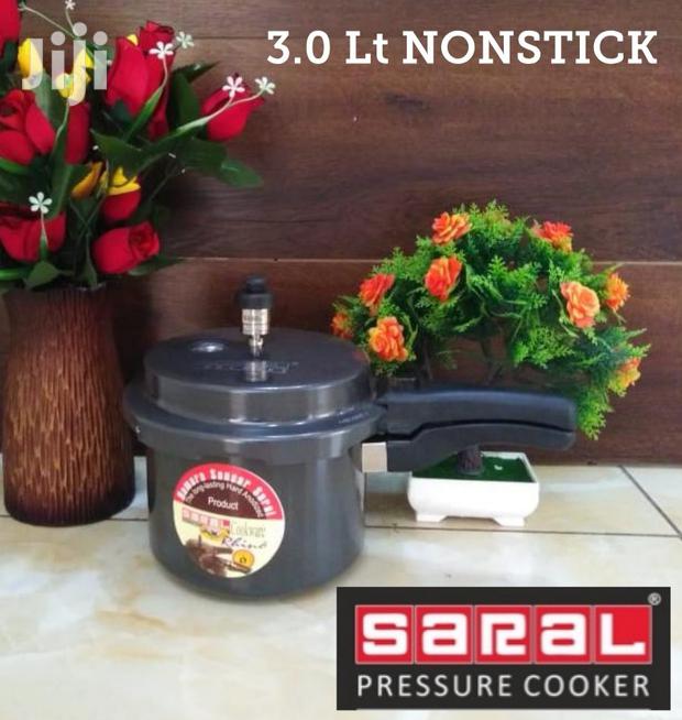 3.0L Non Stick Pressure Cooker - main view