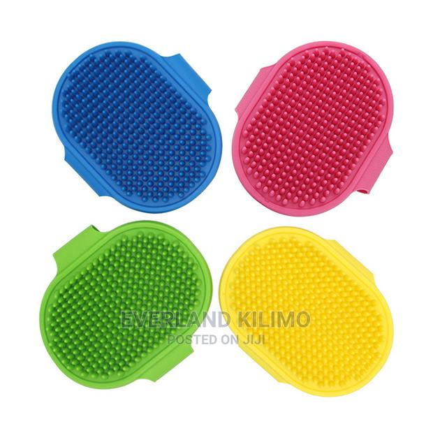 Pet Grooming Hand Brush - thumbnail 3