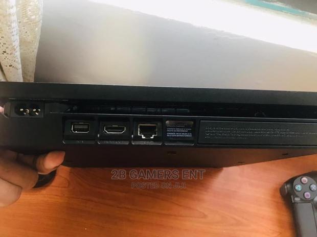 Slim Clean Pre Owned Ps4 - thumbnail 2