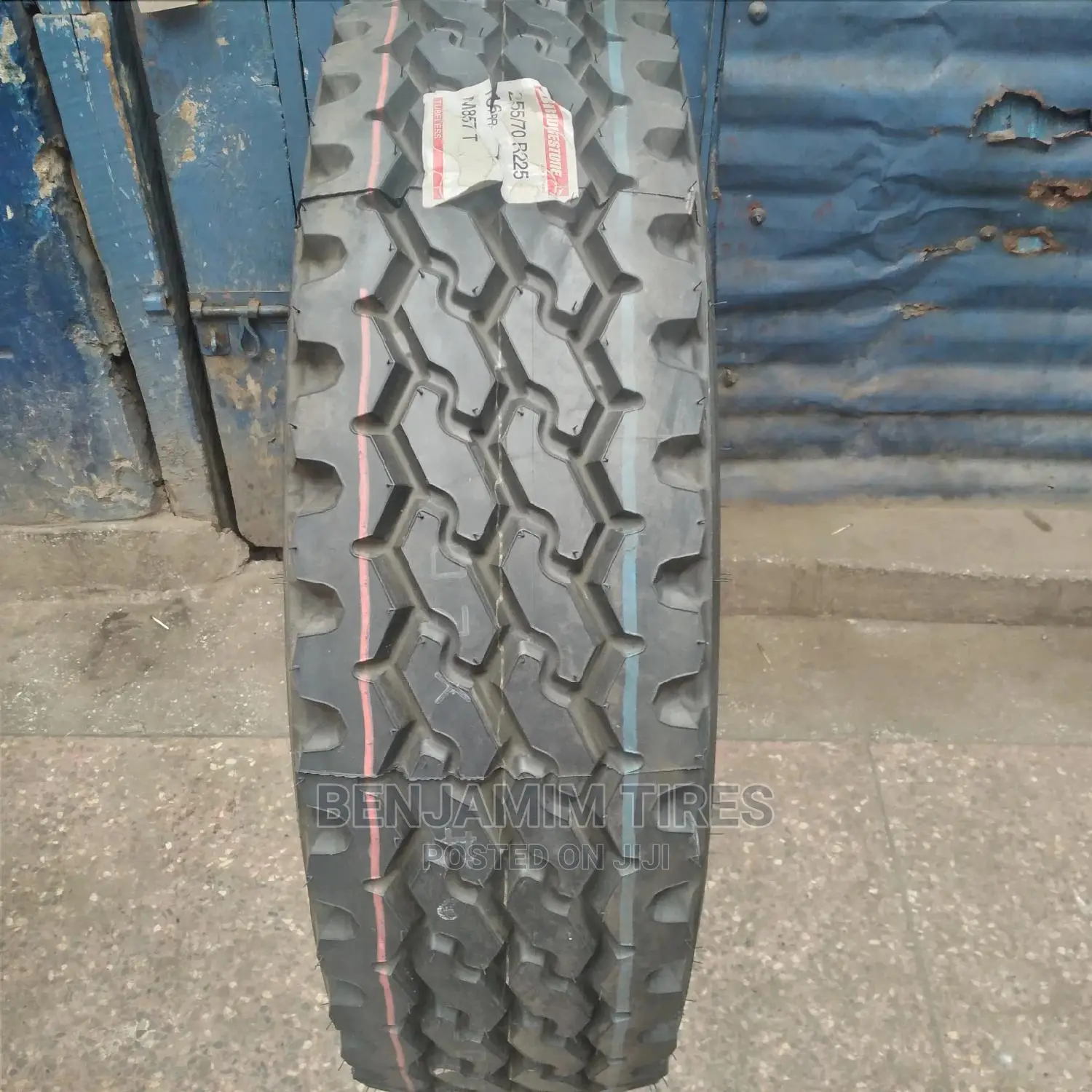 Bridgestone V-Steel Tires Isuzu Fi Sizes 255/70r22.5