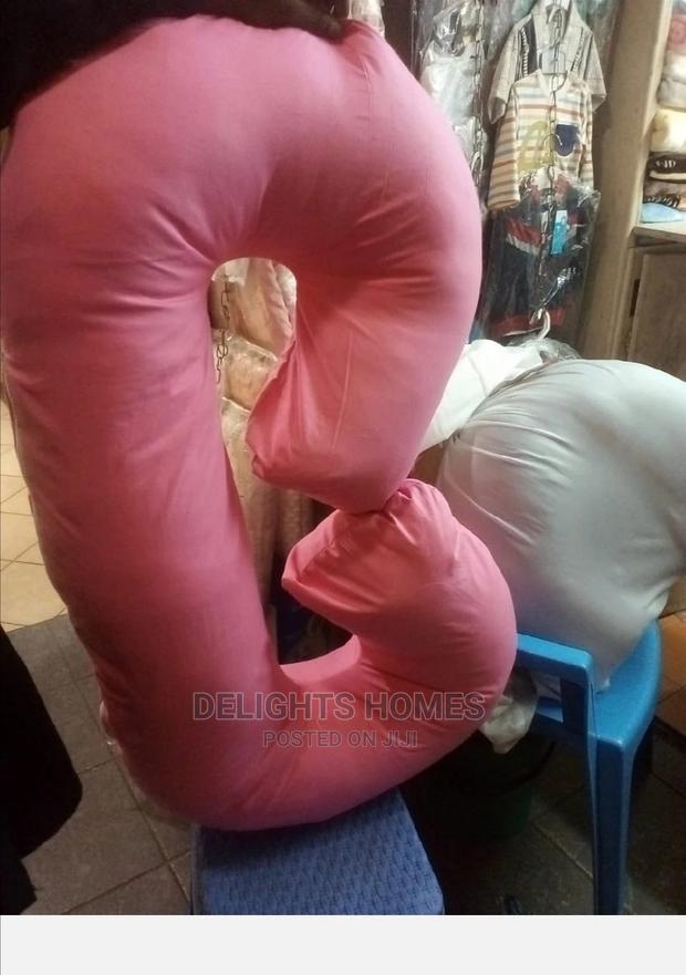 Pregnancy Pillow - thumbnail 2