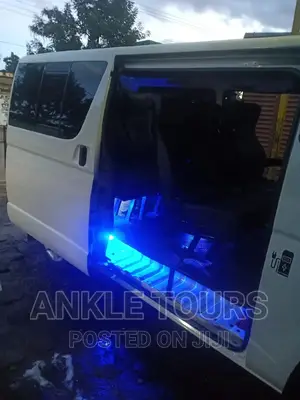 Hiace for Car Hire 11 Seater