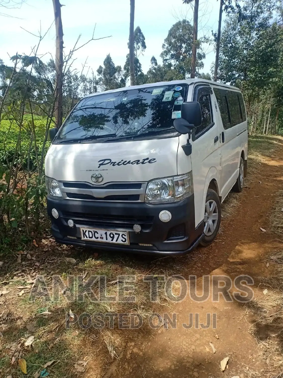 Hiace for Car Hire 11 Seater