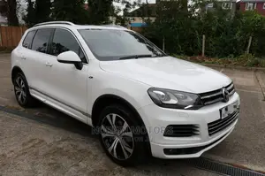 Volkswagen Touareg 2015 White
