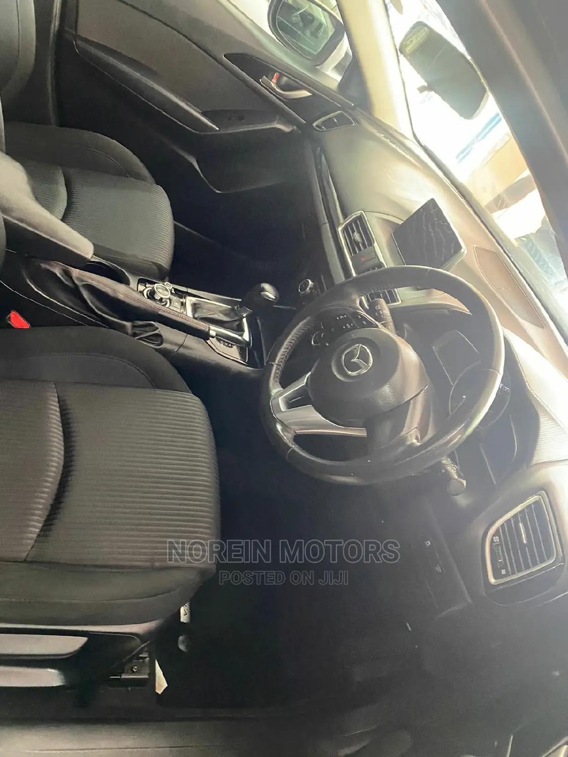 Mazda Axela 2015 Black