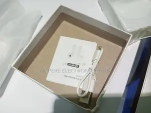 I7 Wireless Bluetooth Ear Pods - 5-6hrs Play Time