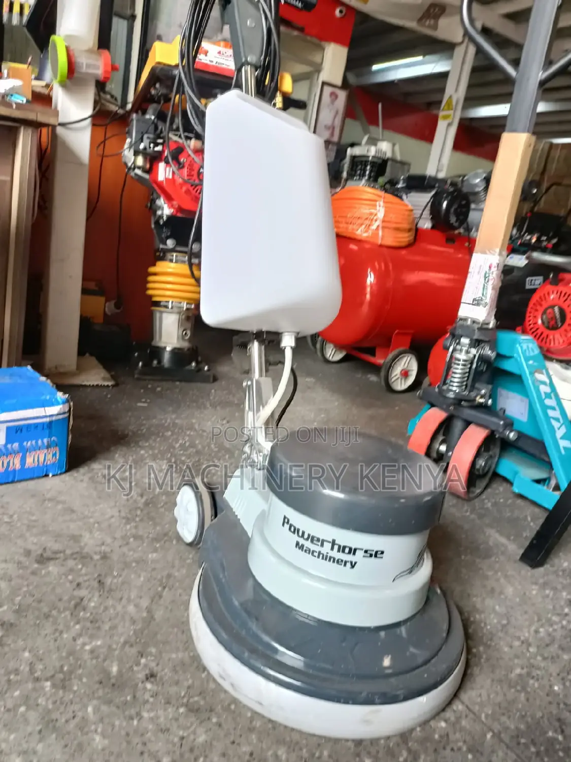 Floor Scrubber Machiine