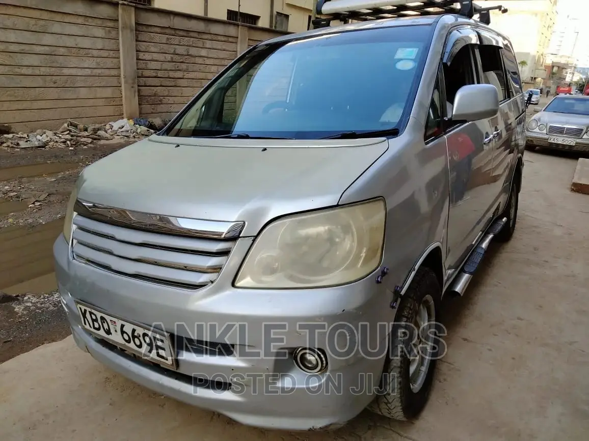 Noah for Hire. 8 Seater Car /Van