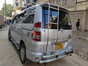 Noah for Hire. 8 Seater Car /Van
