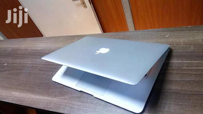 New Apple Macbook Air 13 Inches 256Gb Ssd Core I5 8Gb Ram
