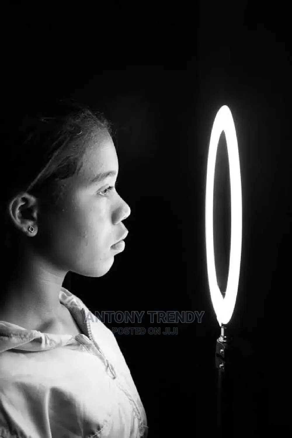 10 Inch Ring Light With 2.1m Tripod and Phone Holder