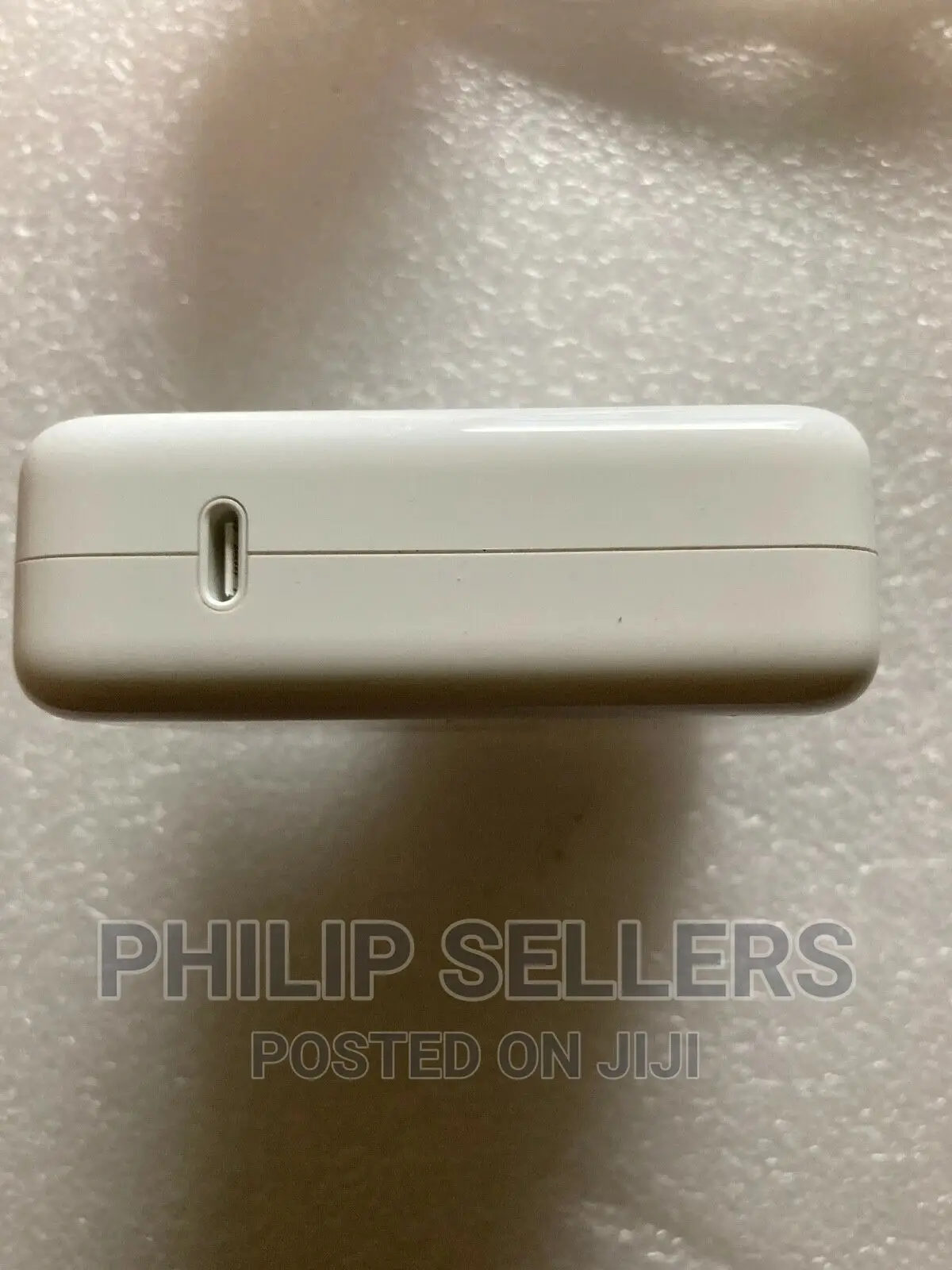 Apple A2166 - 96W USB-C Power Adapter With Apple