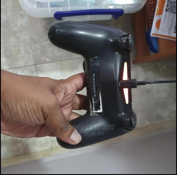 Ps4 Slim Very Clean, EX UK - thumbnail 3