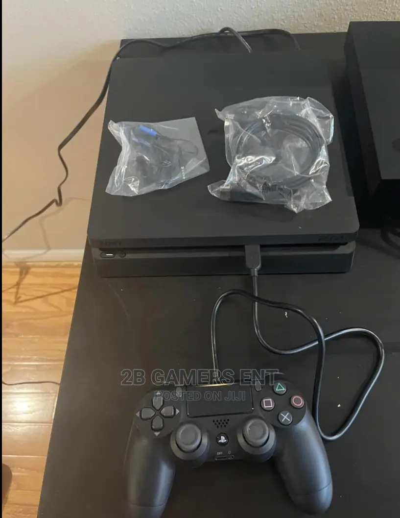 Play Station 4 Slim EX UK USED