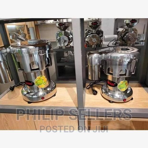 Commercial Grade Blender Fruit Juicer and Vegetable Extracto - thumbnail 3