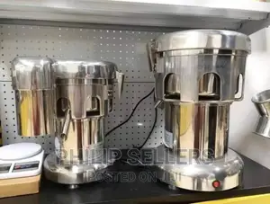 Commercial Grade Blender Fruit Juicer and Vegetable Extracto