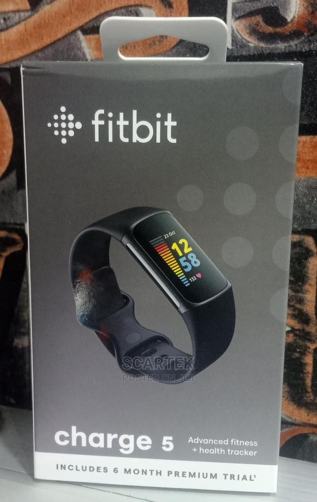 Fitbit Charge 5 - main view